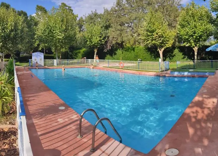 El Pinajarro مكان تخييم Hervás