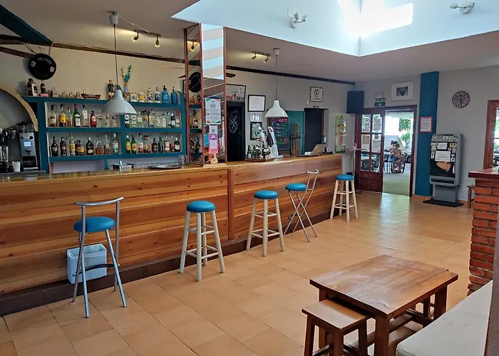 El Pinajarro مكان تخييم